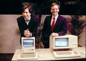 Steve Job et le premier MACINTOSH