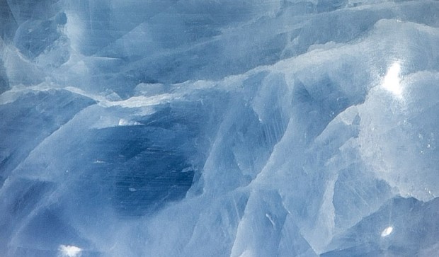 Calcite bleue, pierre du mois Juin 2015, photo Serge Briez®Capmediations2015