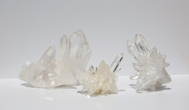 Druse de Cristal de Roche (Quartz), photo ®Cristaux et Santé, 2016