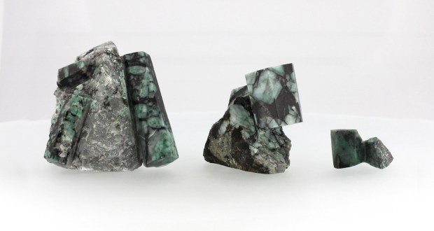 Formes Polies Brutes d'Émeraude, photo ®Cristaux et Santé, 2017