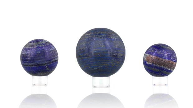 Boules de Lapis-lazuli, photo ®Cristaux et Bien-Être, 2018